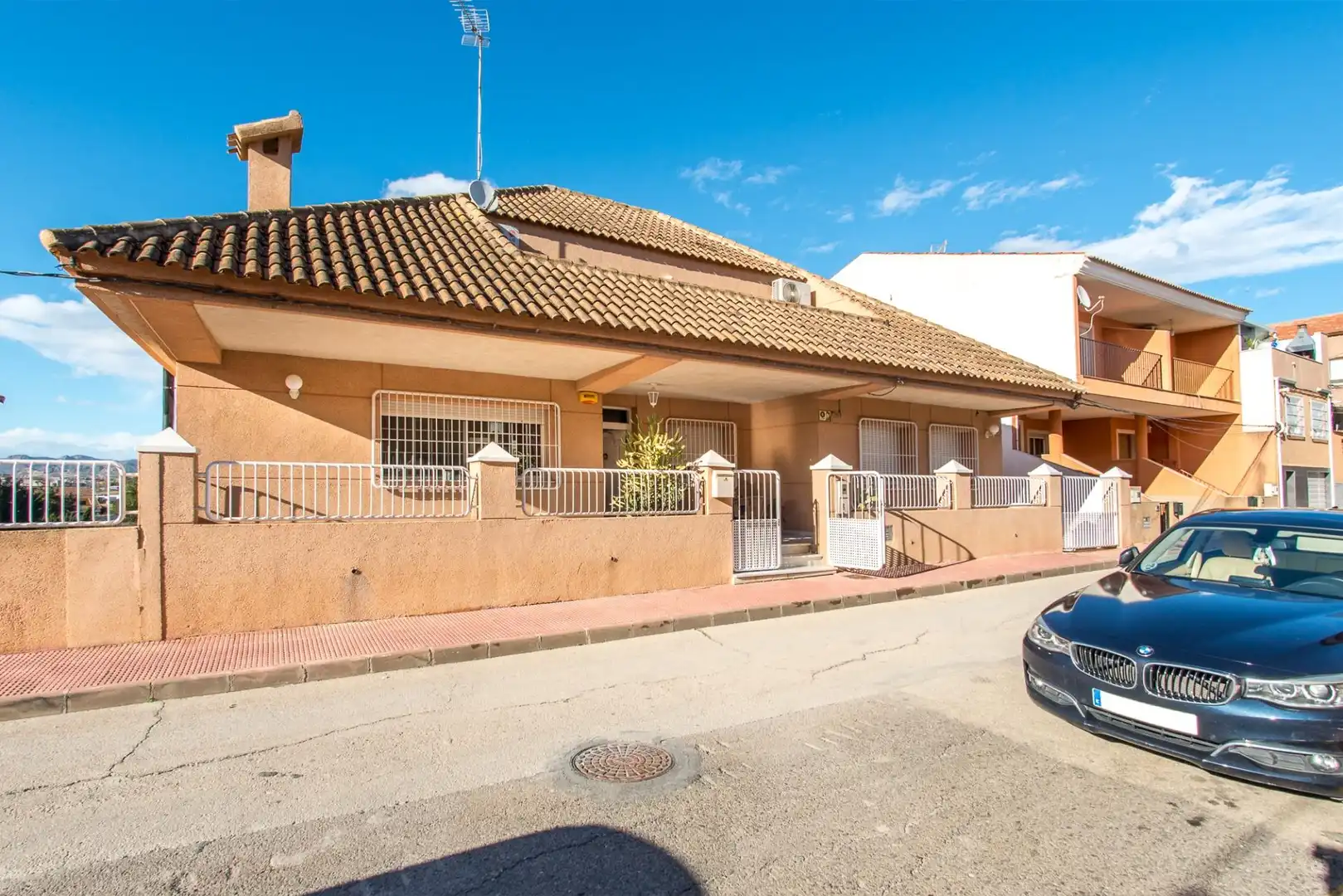 Vista exterior de Casa o chalet en venta en Molina de Segura con Aire acondicionado, Parquet y Amueblado