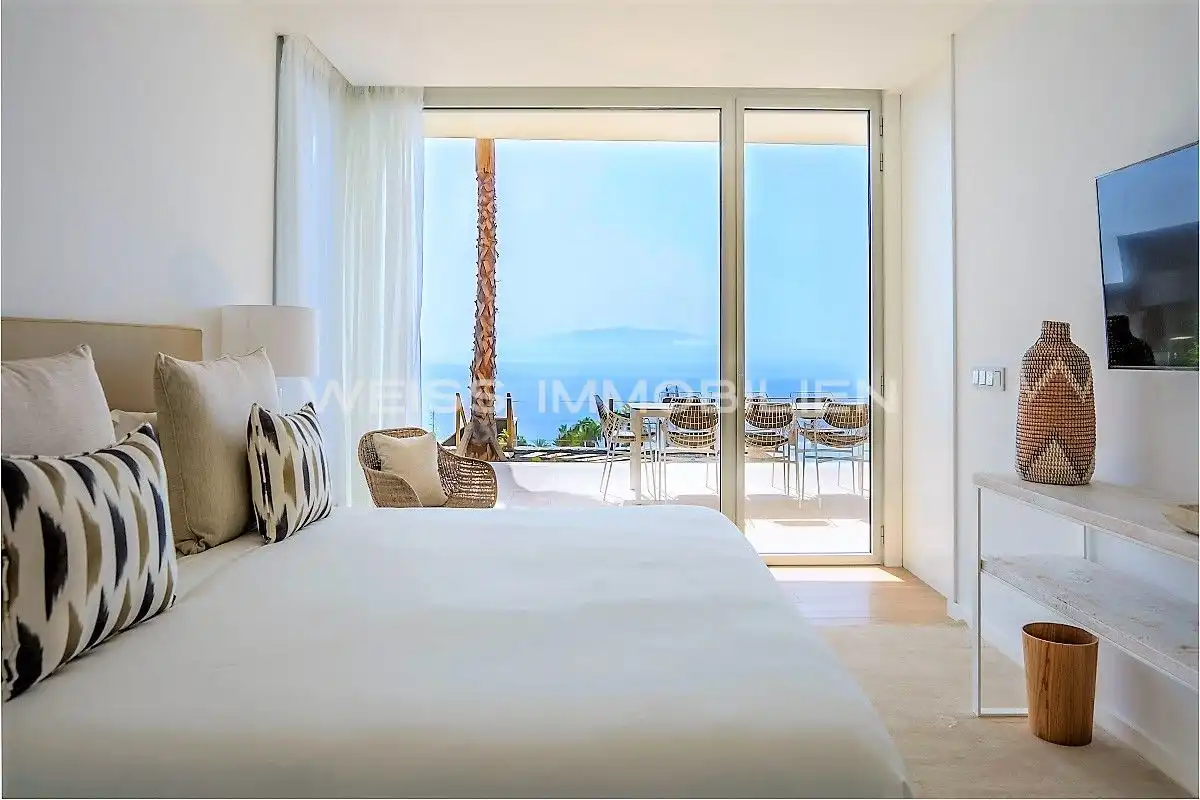 Casa amb terrassa en venda a Playa de San Juan, imagen 2