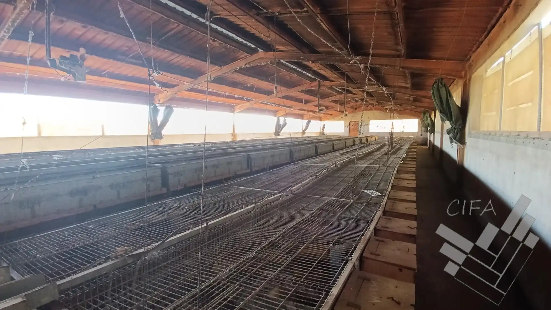 Vista exterior de Nave industrial en venta en Rossell