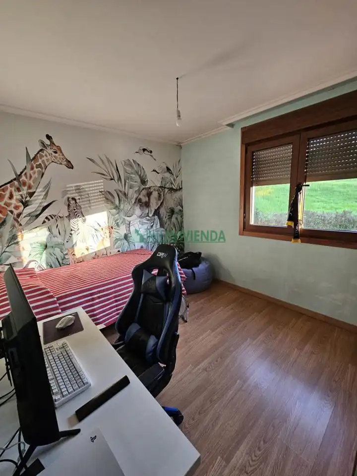 Bedroom of Flat for sale in Covelo  with Heating, Parquet flooring and Terrace