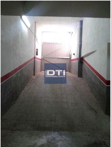 Vista exterior de Garatge en venda en La Roda