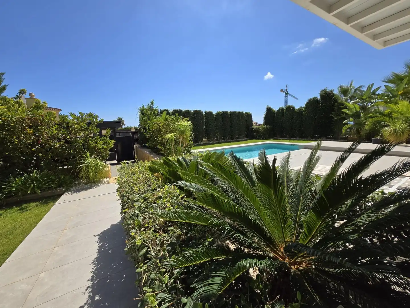 Piscina de Casa o chalet de alquiler en Finestrat con Aire acondicionado, Calefacción y Jardín privado