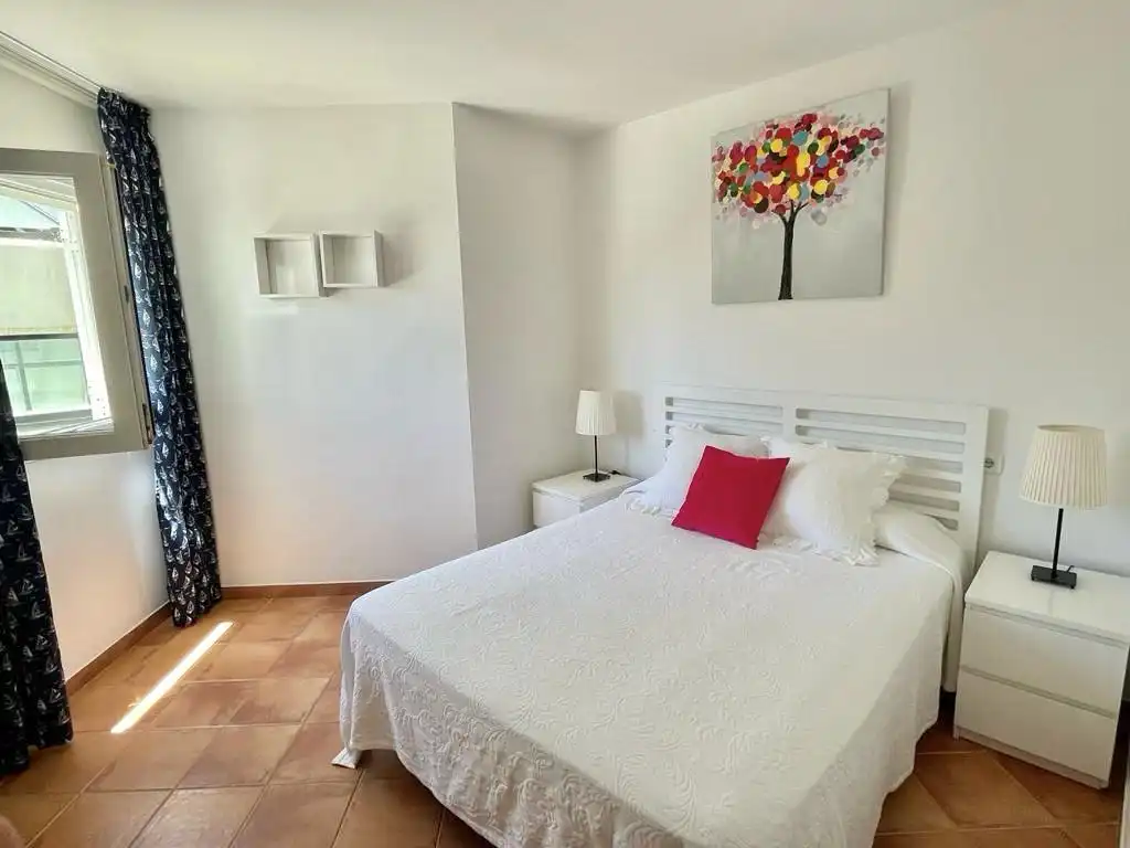 Habitación de Apartamento en venta en Marbella con Aire acondicionado, Amueblado y Horno