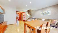 Dining room of Single-family semi-detached for sale in Barberà del Vallès  with Air Conditioner and Terrace