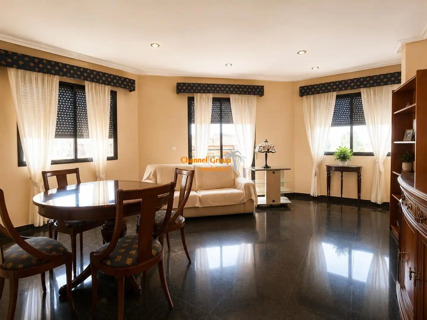 Living room of Flat for sale in Elche / Elx  with Air Conditioner, Heating and Balcony