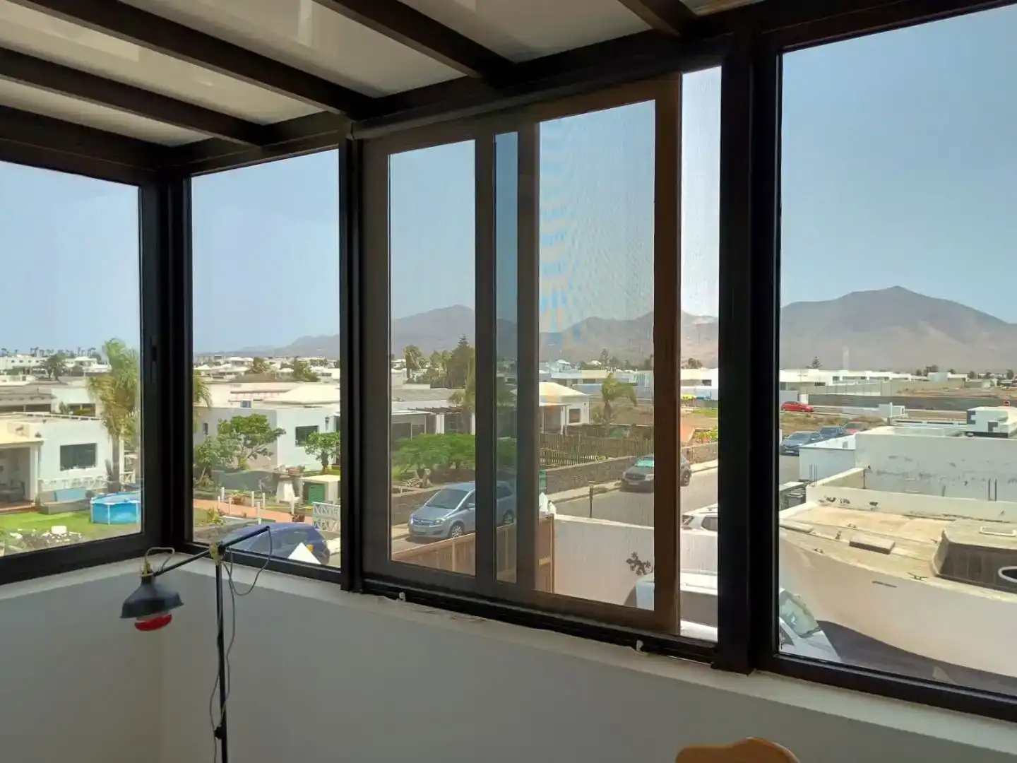 Vista exterior de Casa o xalet en venda en Yaiza amb Aire condicionat i Balcó