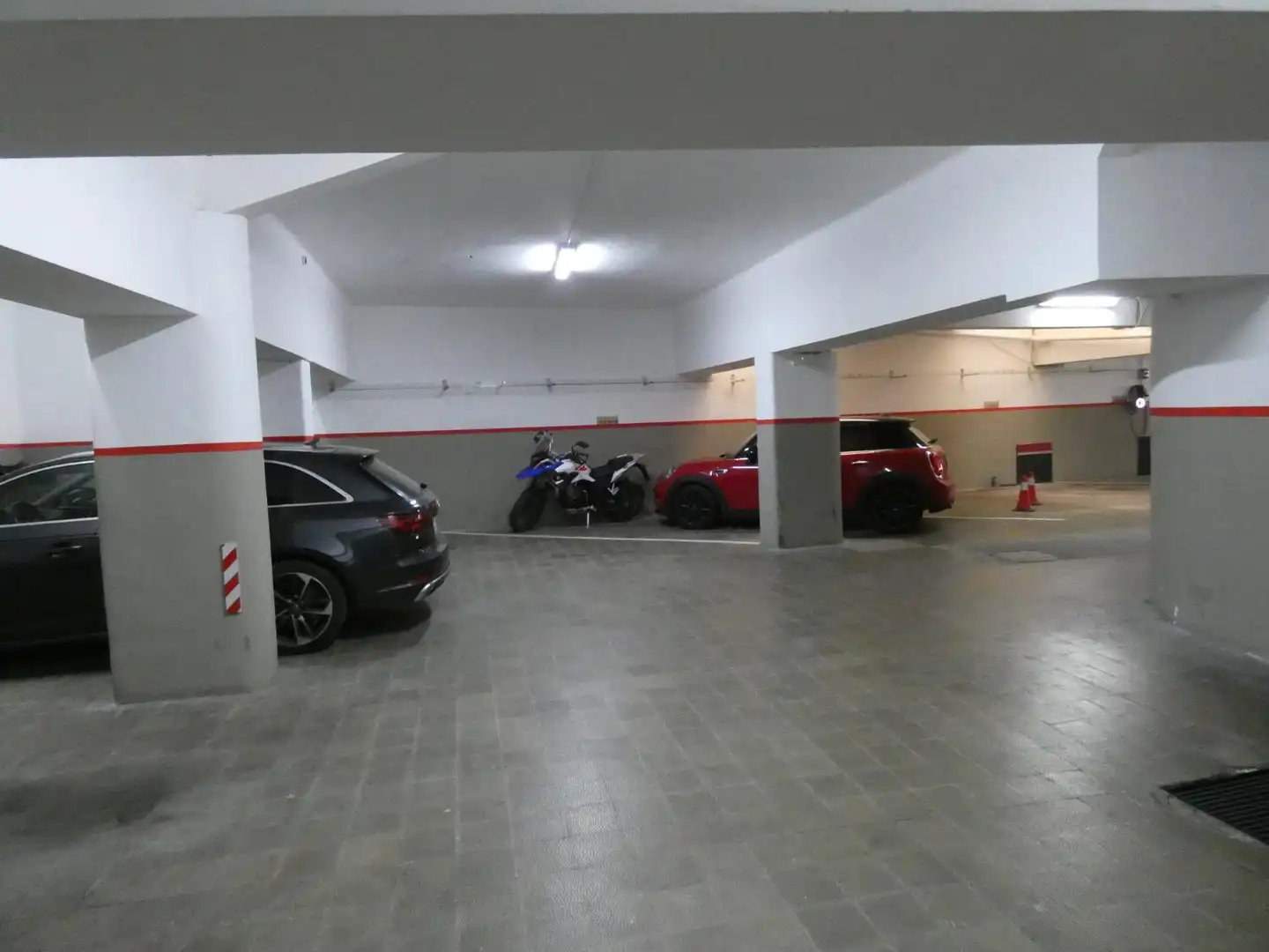 Parkplatz von Dachboden zur Miete in Barcelona mit Parkett