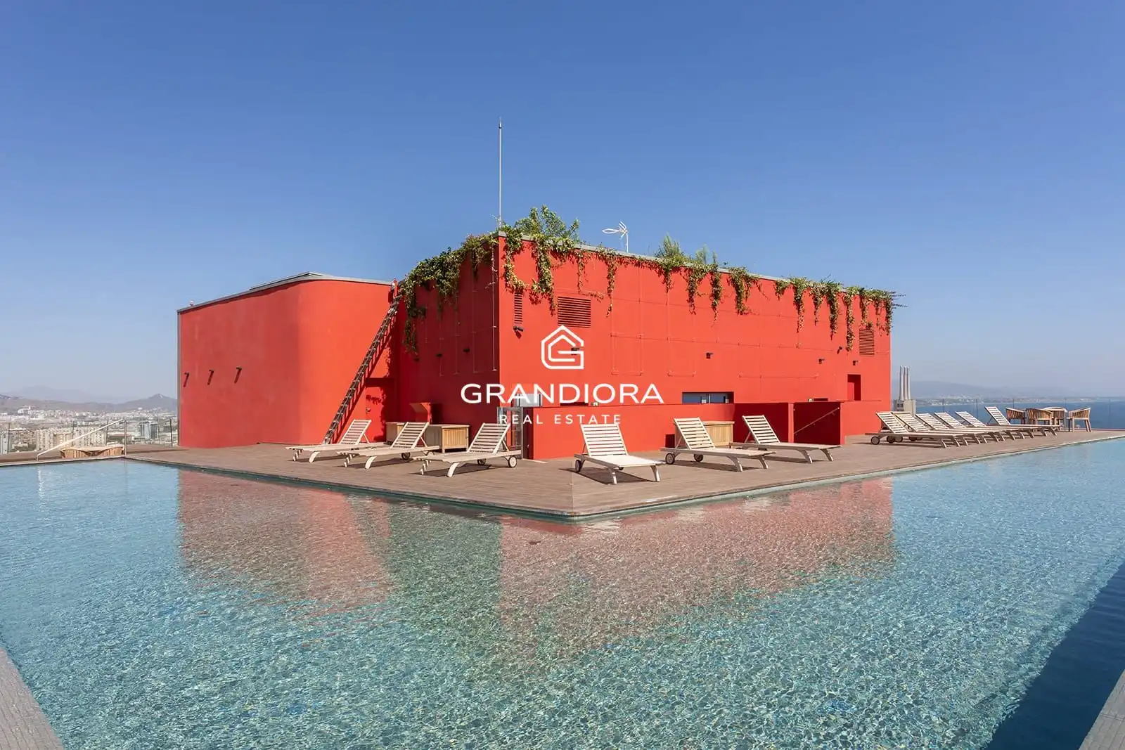 Piscina de Pis de lloguer en Barcelona amb Aire condicionat, Terrassa i Piscina
