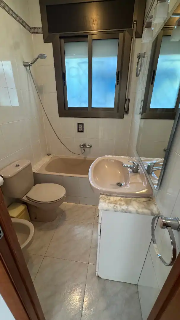 Baño de Casa o chalet en venta en Torredembarra con Aire acondicionado, Calefacción y Jardín privado