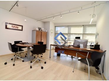 Büro mit Aufzug zur Miete in Centro