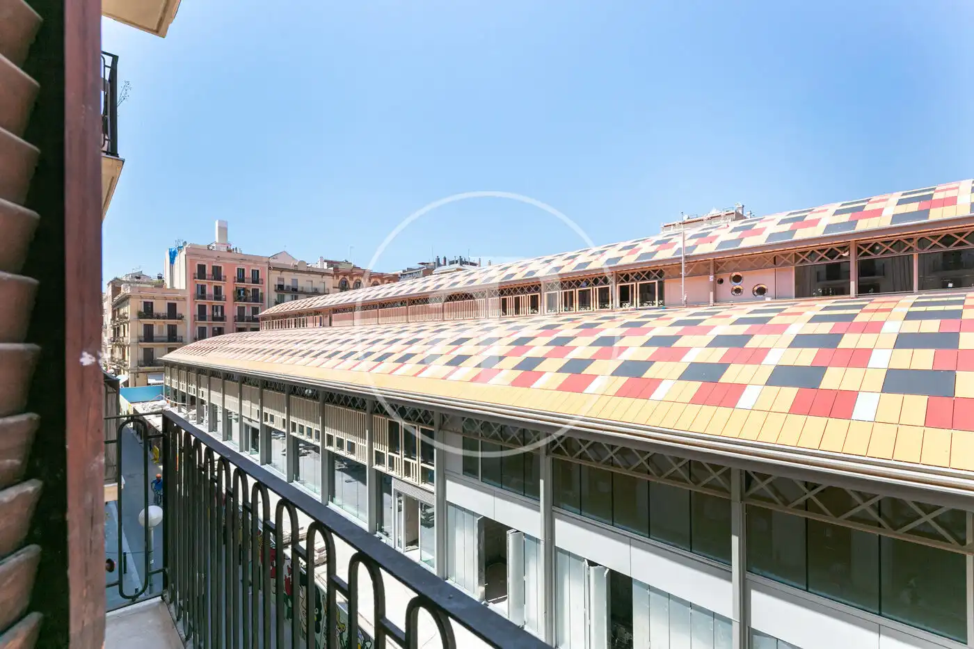 Exterior view of Flat for sale in Barcelona  with Air Conditioner, Heating and Balcony