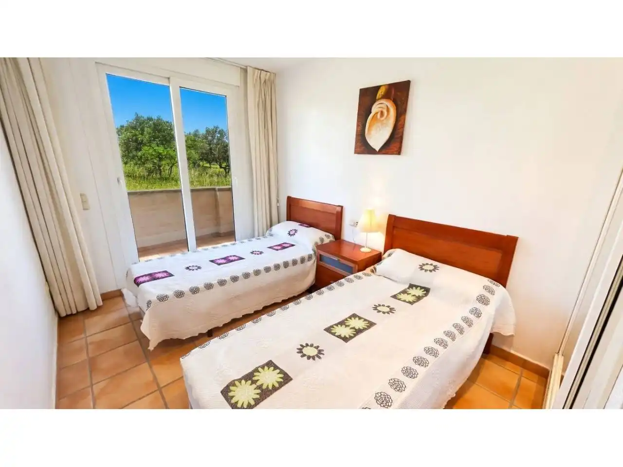 Habitación de Apartamento en venta en San Jorge / Sant Jordi con Terraza, Amueblado y Alarma