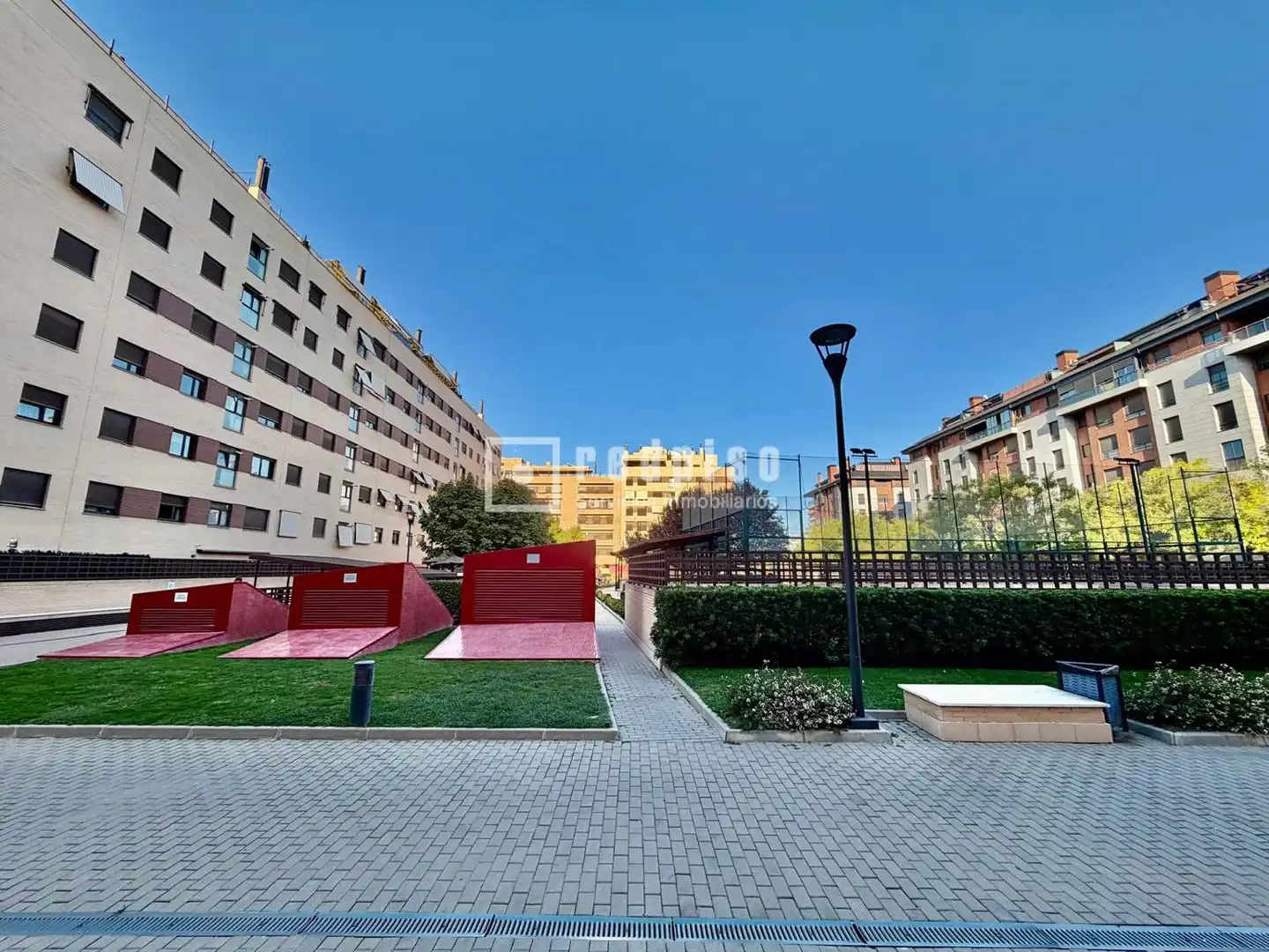 Außenansicht von Dachboden zum Verkauf in Torrejón de Ardoz mit Privatgarten, Terrasse und Abstellraum