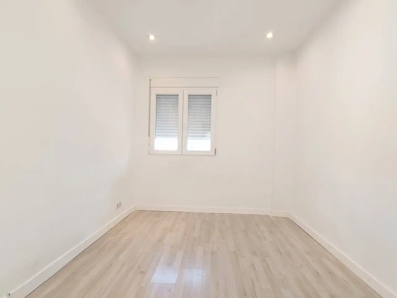 Schlafzimmer von Wohnung zur Miete in Madrid