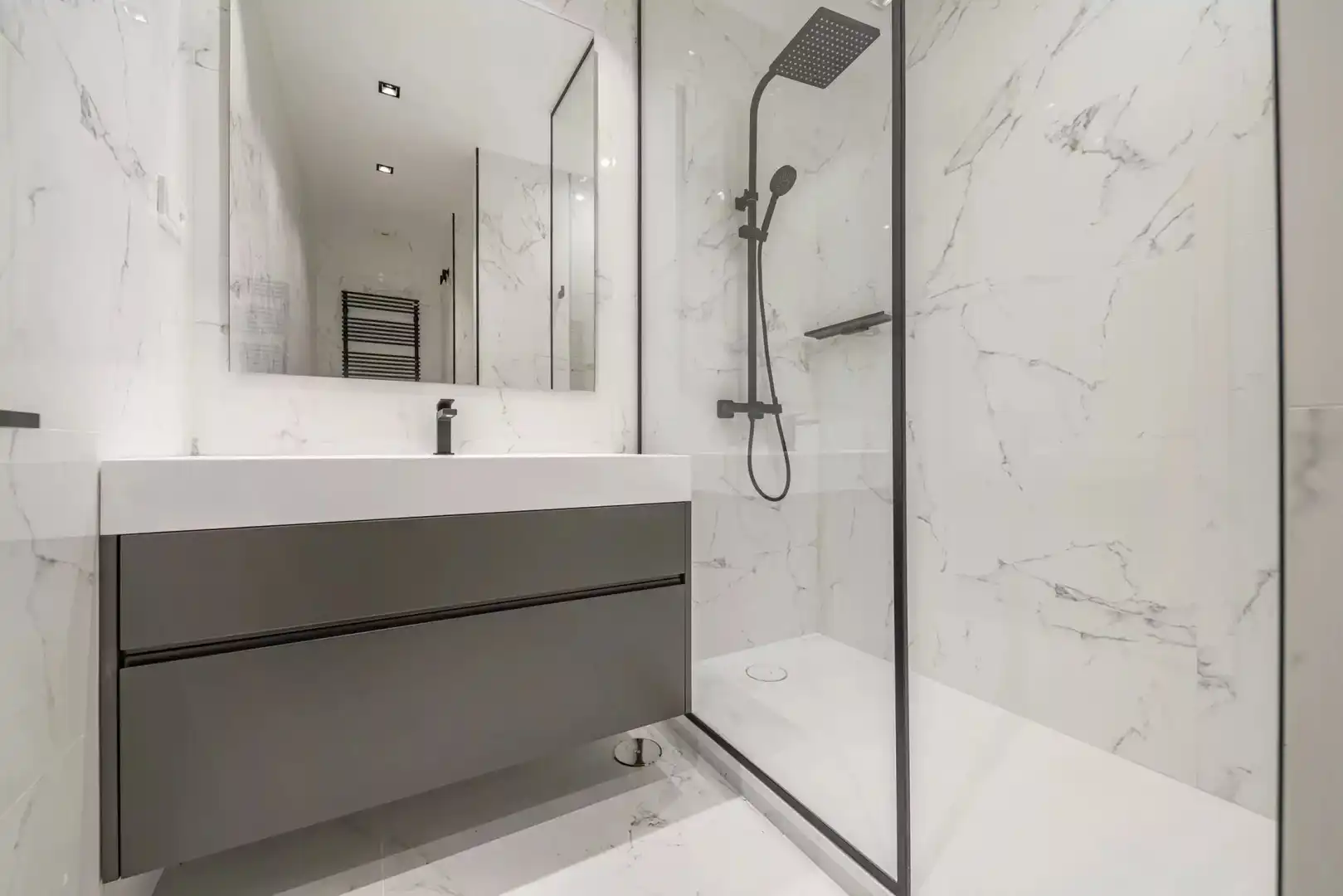 Badezimmer von Wohnung zum Verkauf in Madrid mit Klimaanlage, Heizung und Abstellraum