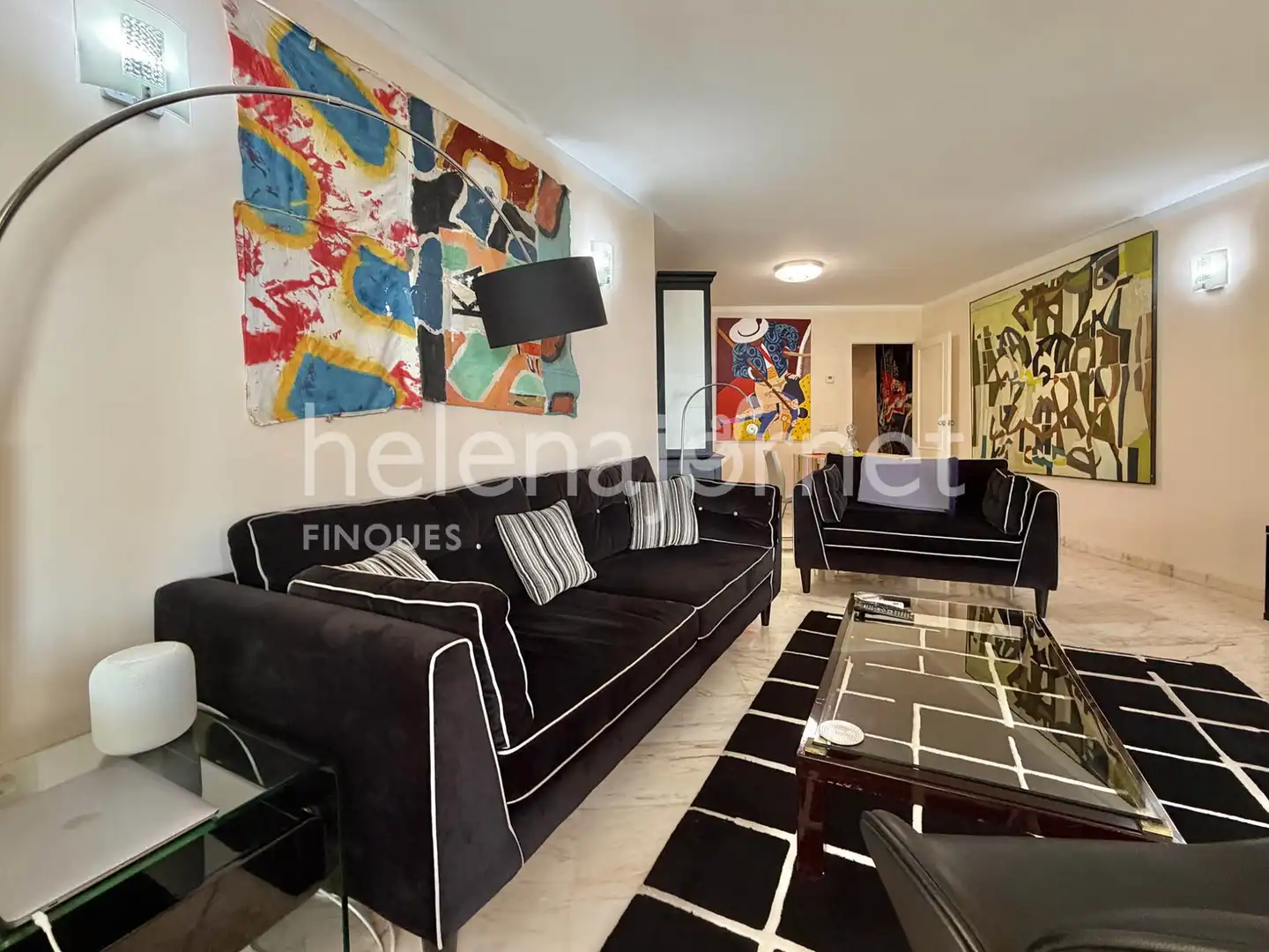 Sala d'estar de Pis en venda en Sant Feliu de Guíxols amb Piscina