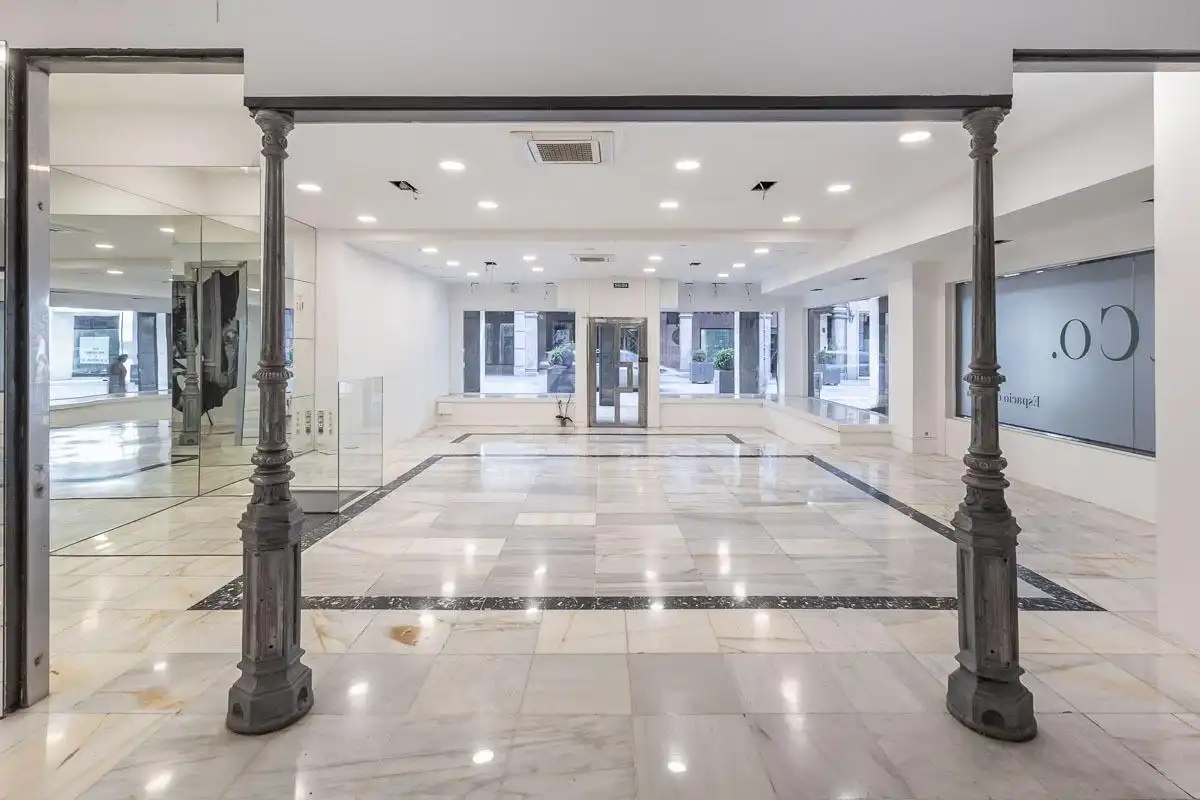 Local comercial de lloguer a Centro, imagen 4
