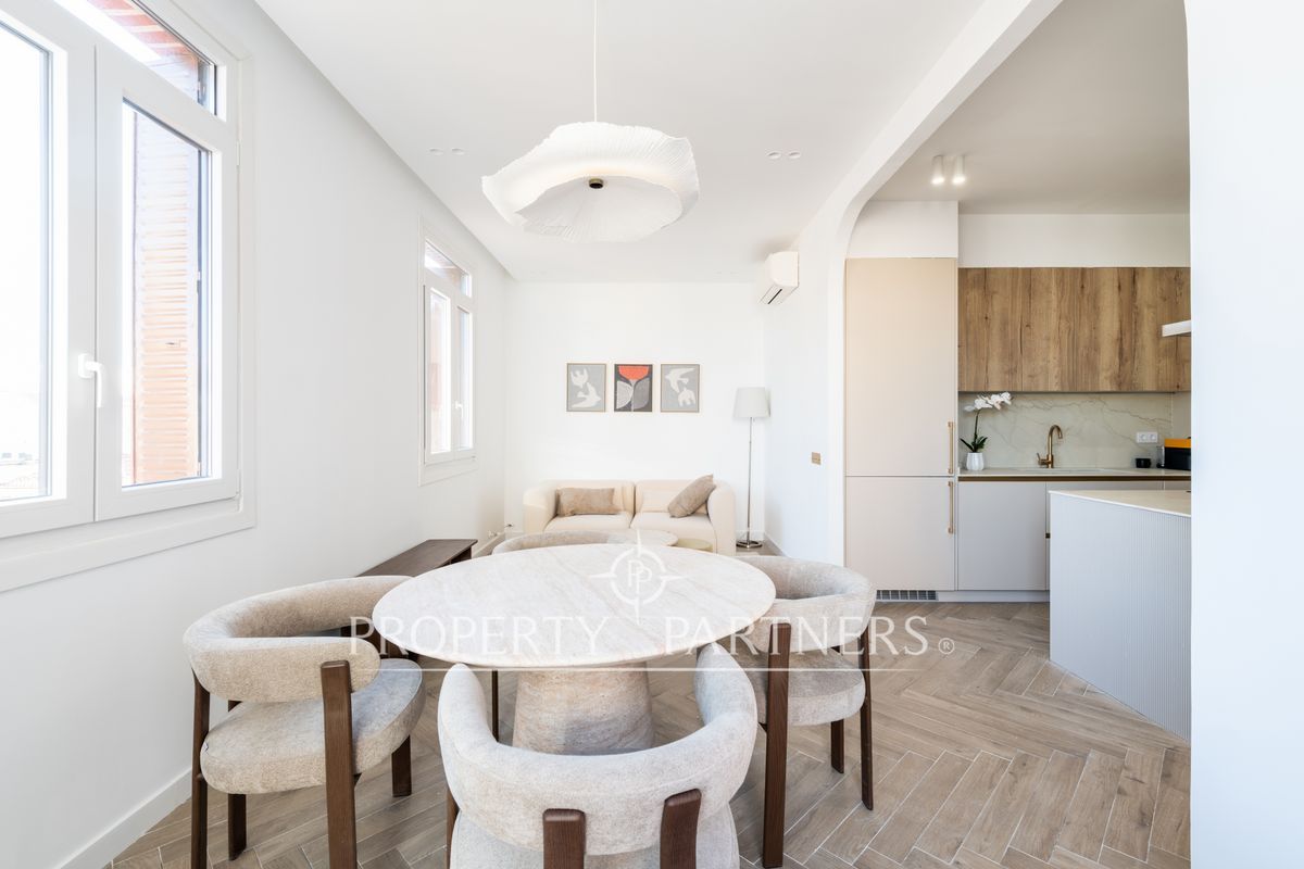 Dining room of Attic for sale in  Madrid Capital  with Air Conditioner, Heating and Terrace