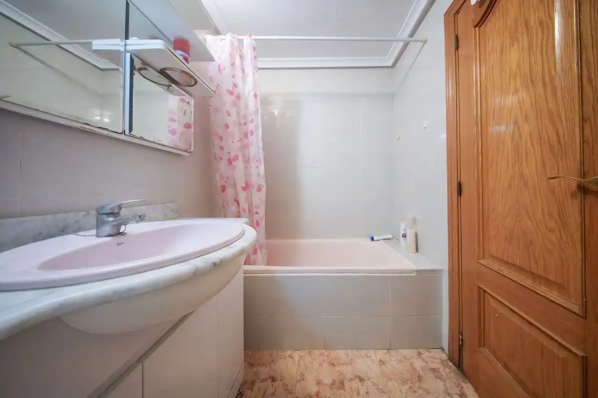 Baño de Piso en venta en Madrid con Calefacción