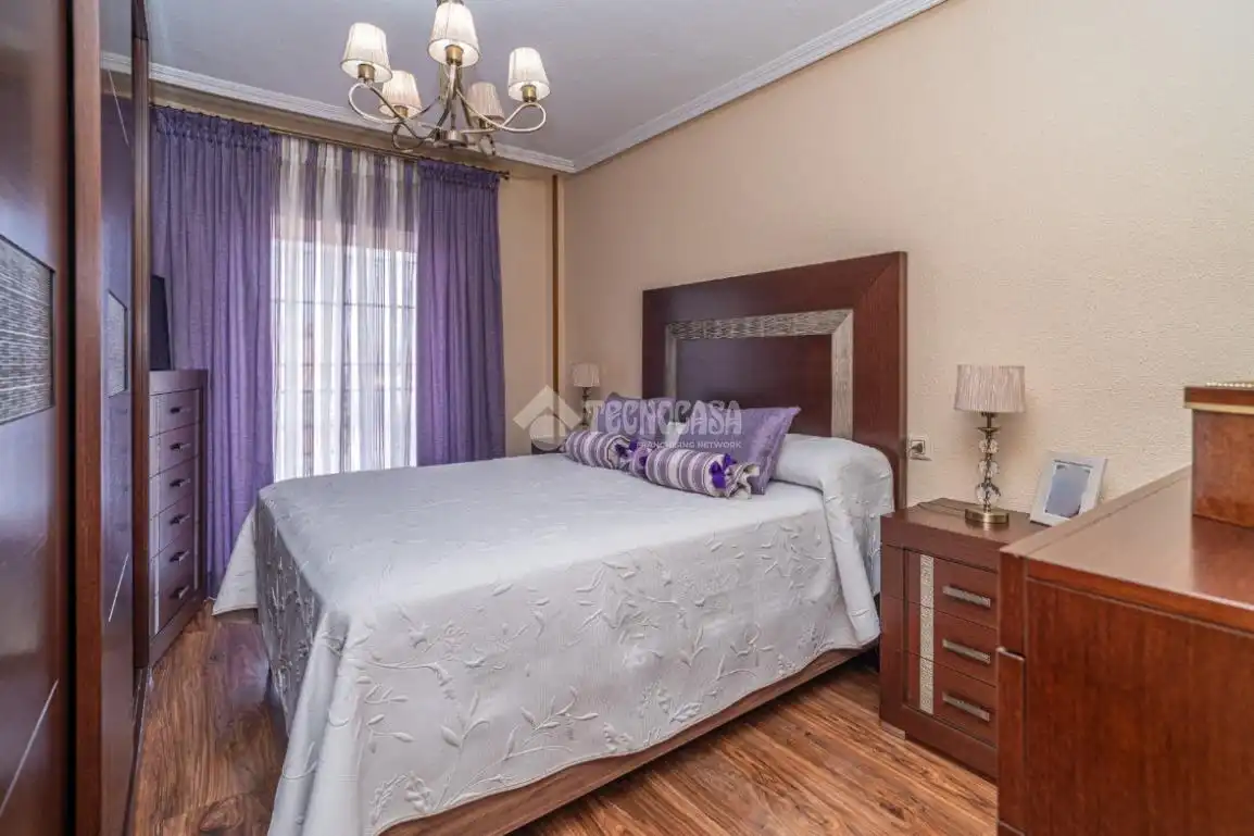 Habitación de Piso en venta en Linares con Aire acondicionado, Terraza y Balcón