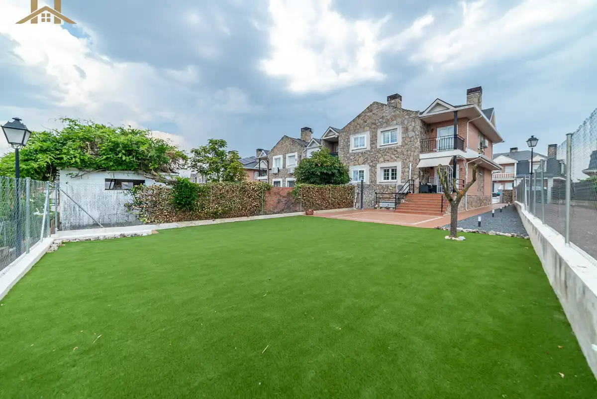 Villa mit Terrasse zum Verkauf in Calle Miguel de Cervantes 49