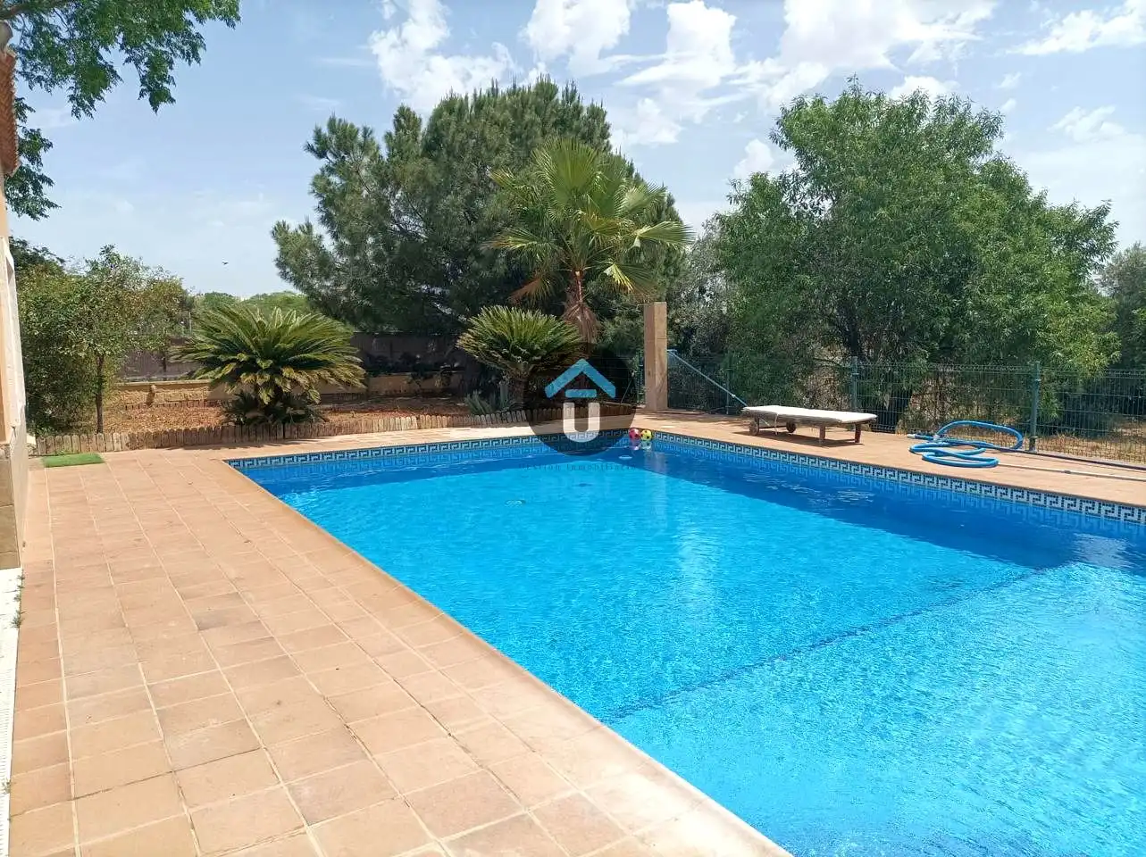 Piscina de Casa o chalet en venta en Mairena del Aljarafe con Aire acondicionado, Jardín privado y Terraza
