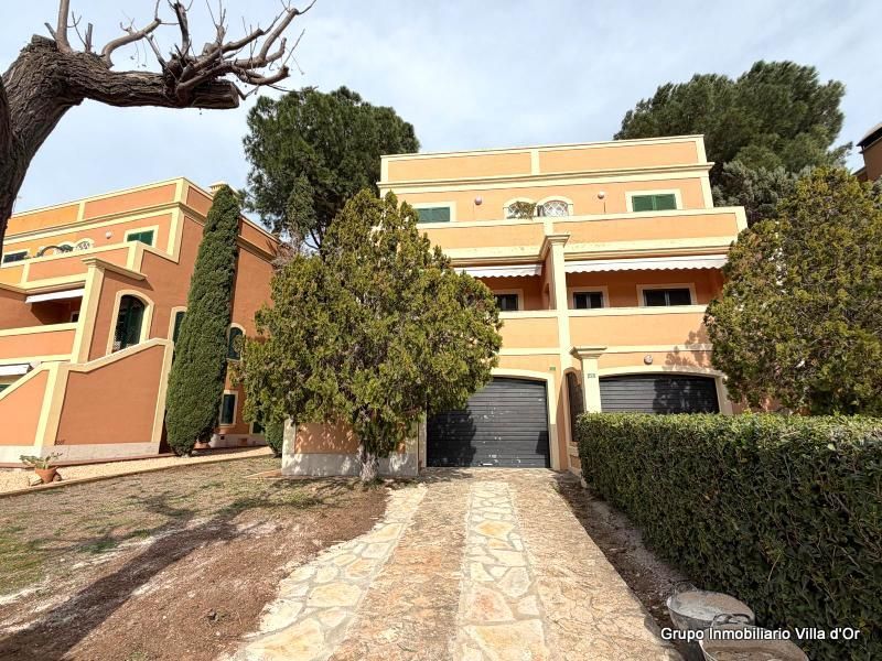 Exterior view of Single-family semi-detached for sale in Dénia  with Air Conditioner, Terrace and Community pool