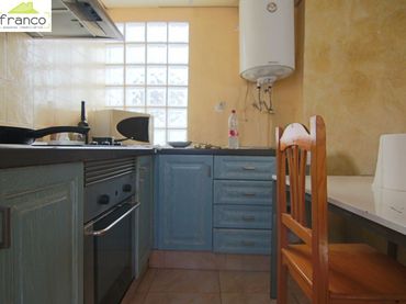 Flat with balcony to rent in Centro