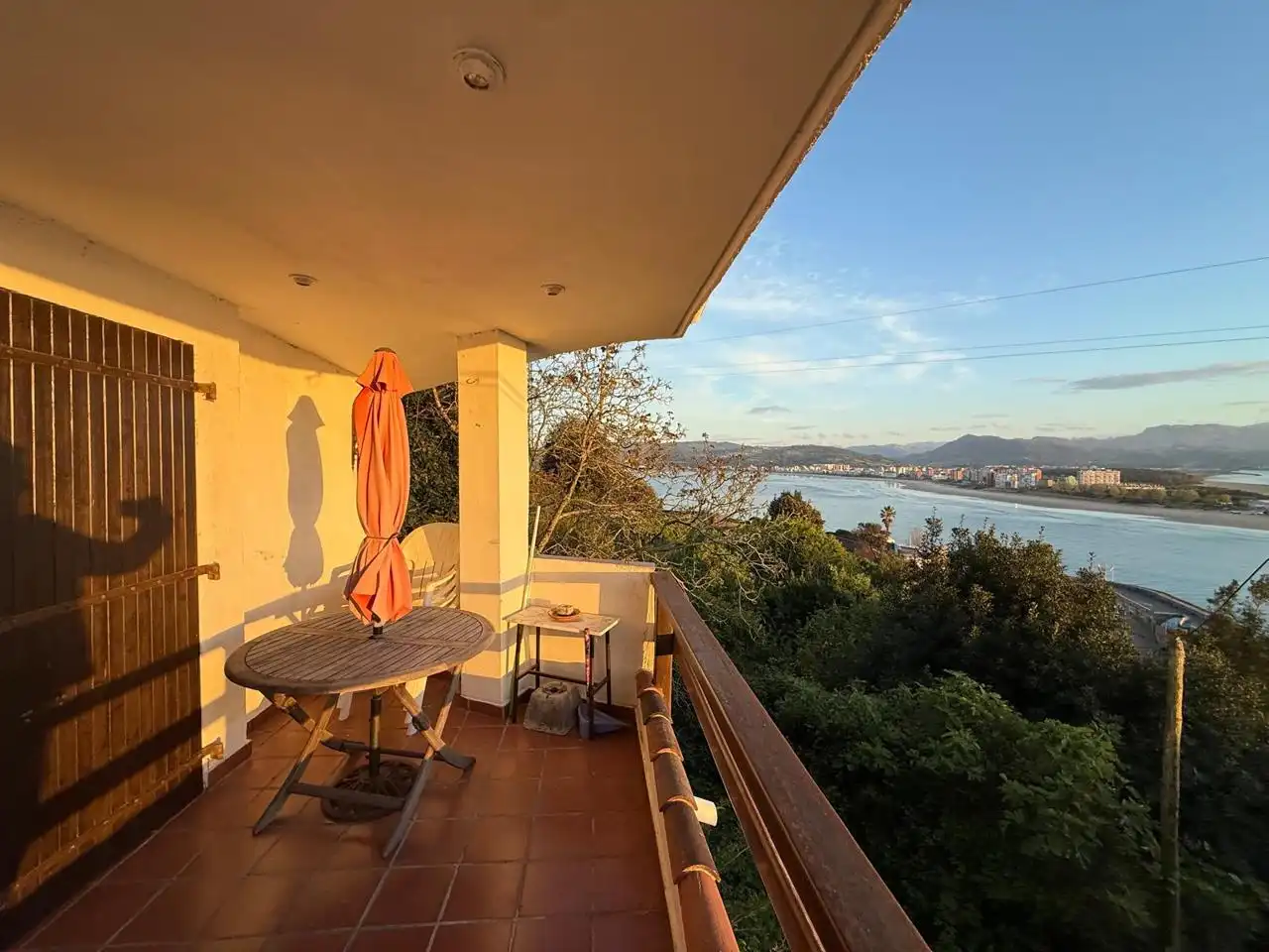 Balcony of Houses for sale in Santoña  with Heating and Private garden