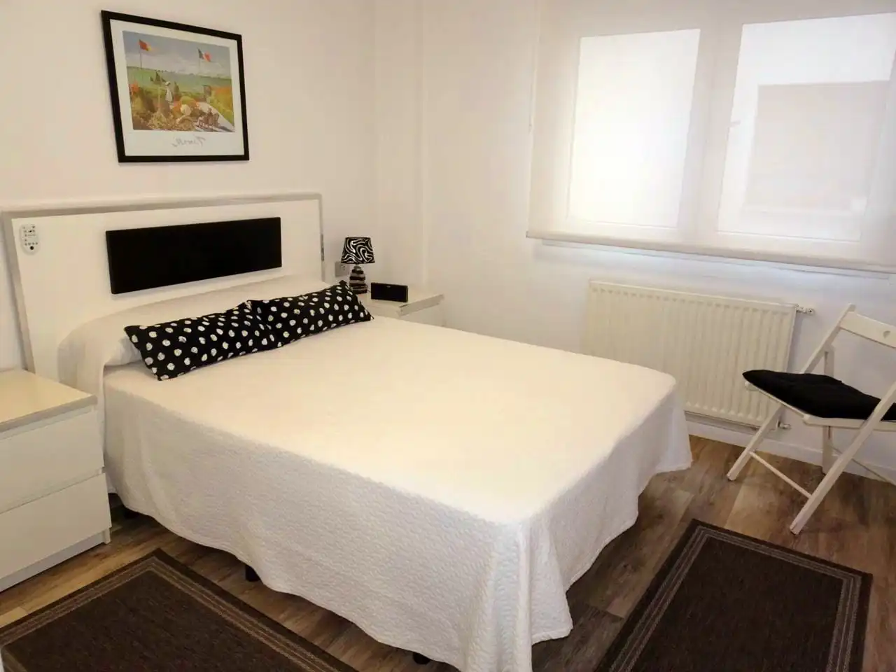 Bedroom of Flat for rent in Gijón   with Heating, Parquet flooring and Furnished