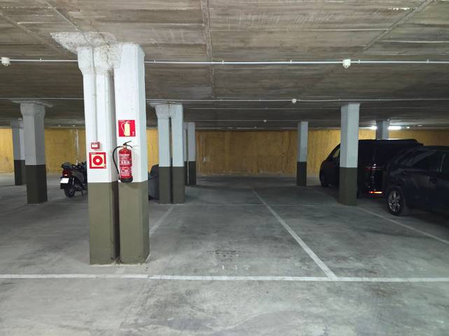 Garaje en Alquiler en Calle Sant Jordi en Sarrià de Ter