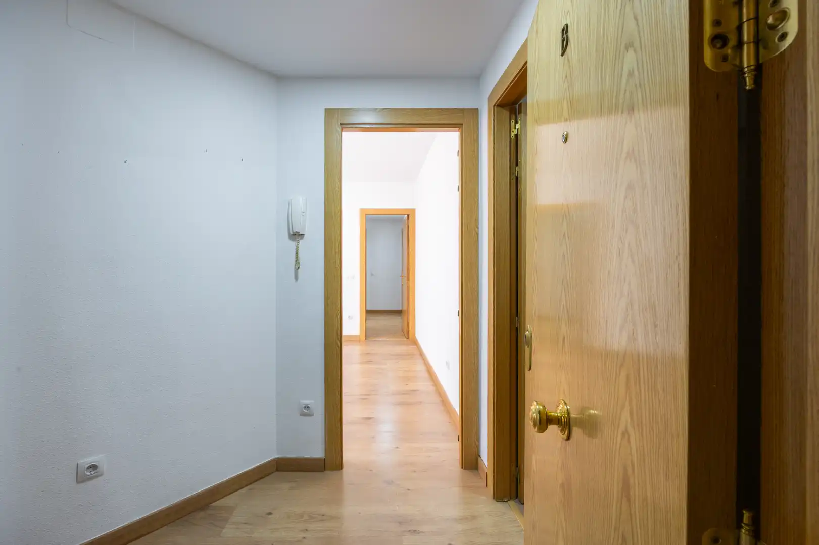 Flat for sale in Gerindote  with Storage room and Community pool