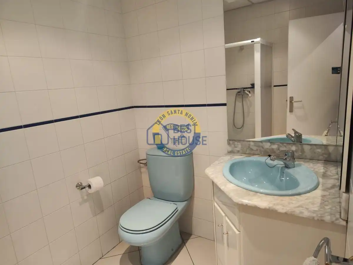 Office for rent in San Claudio - La Chantría