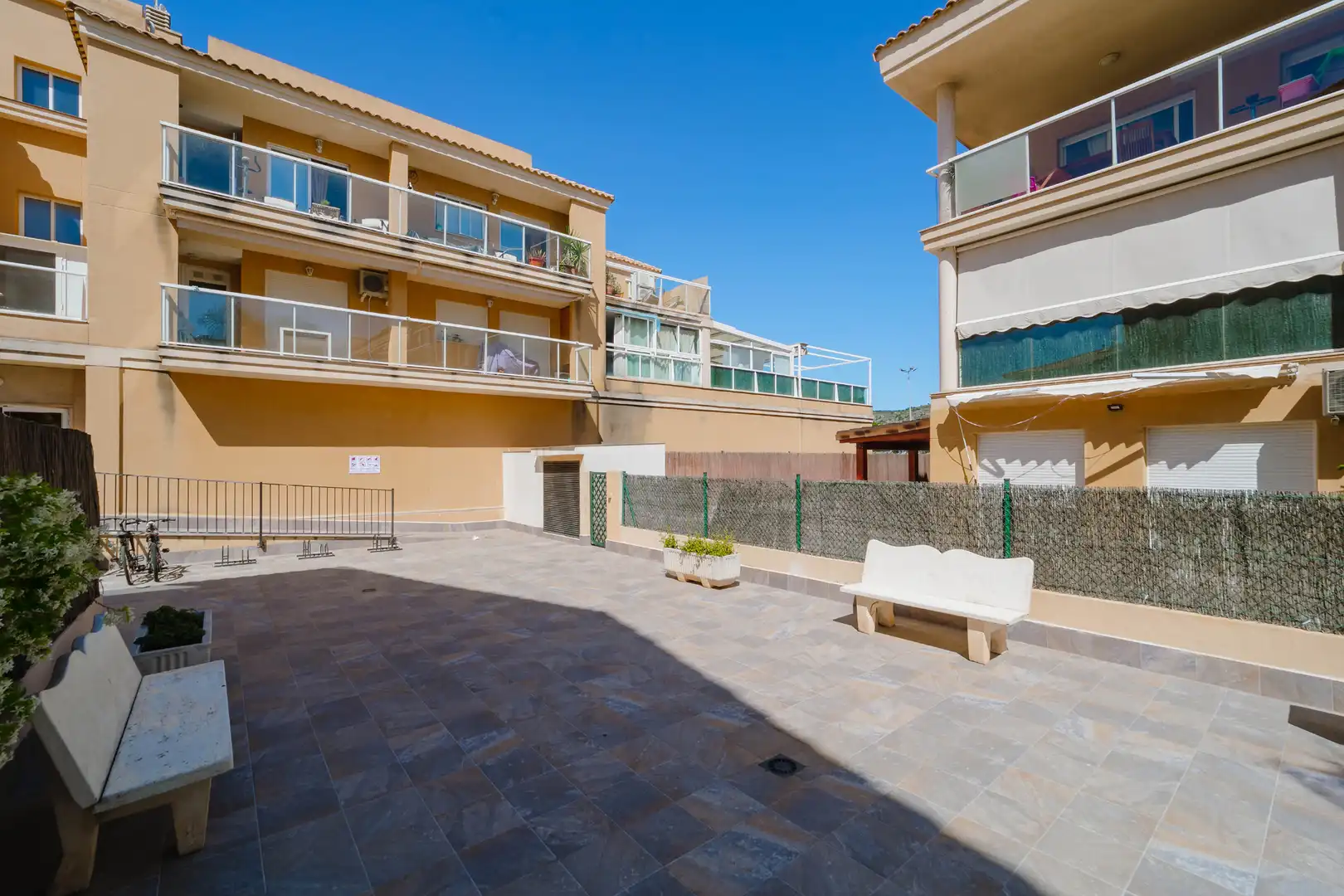 Apartments for rent in Carrer Venecia, 28, Montañar - El Arenal