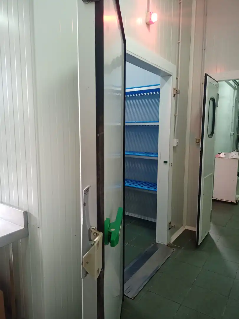Jardín de Nave industrial en venta en Cañada del Hoyo