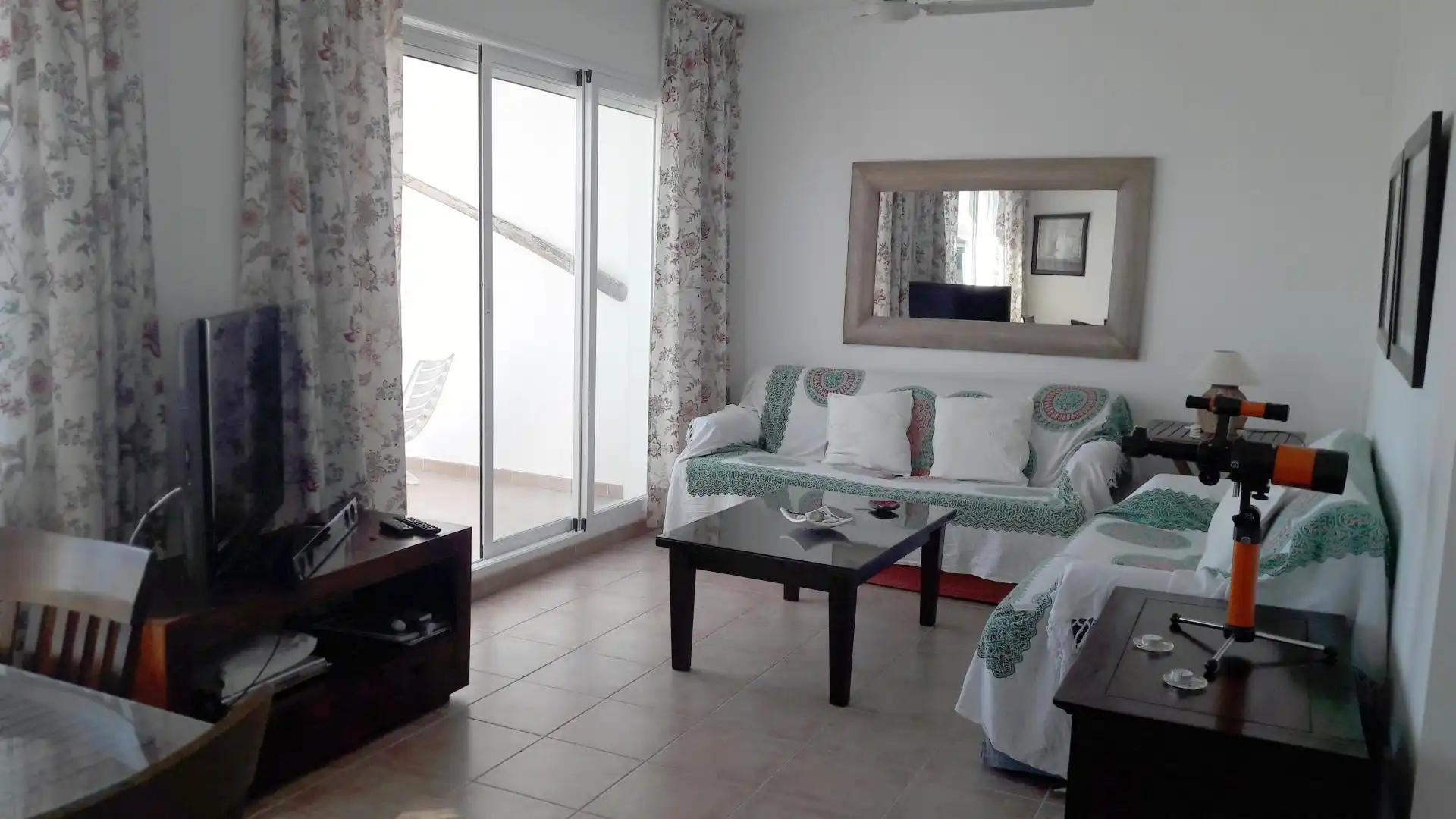 Sala d'estar de Casa adosada en venda en El Playazo
