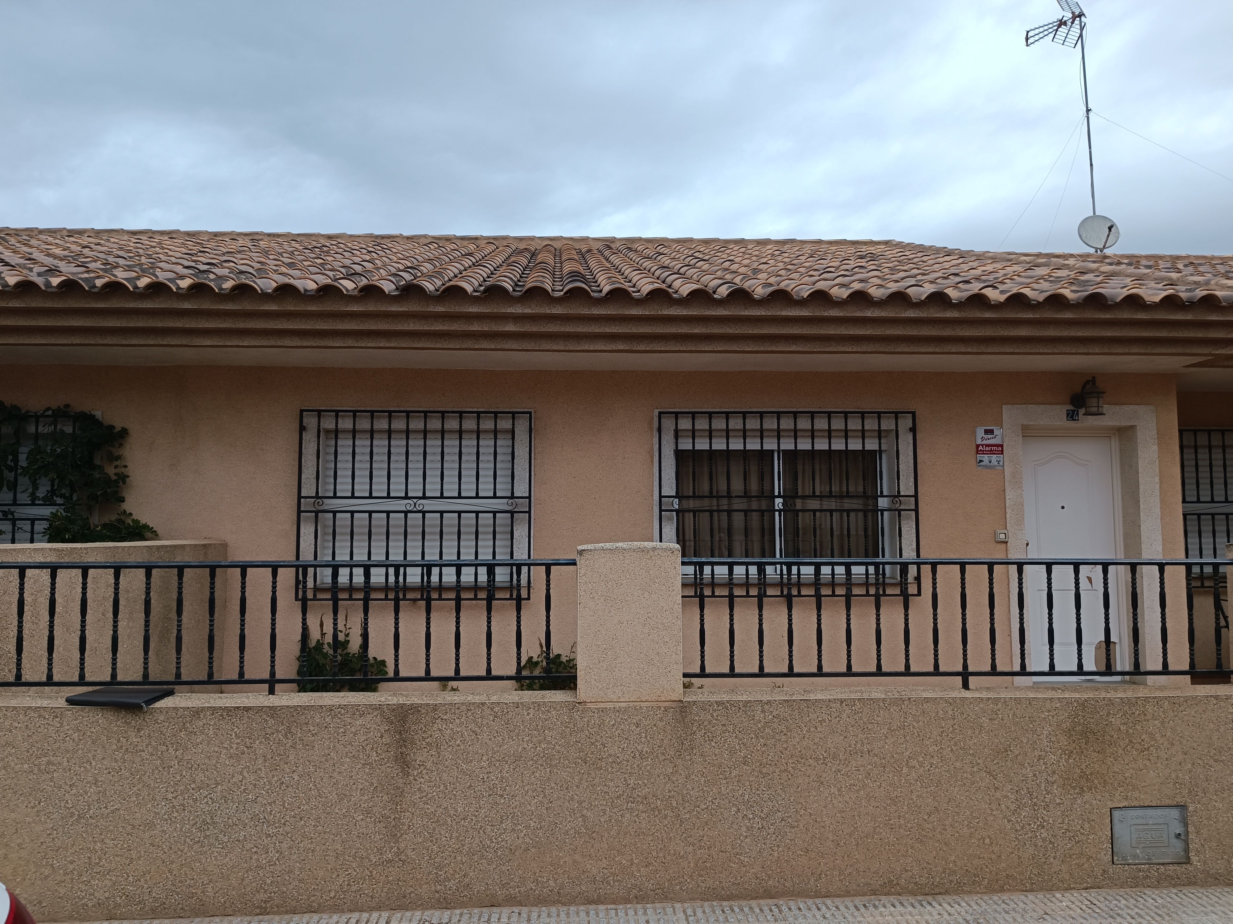 Exterior view of Single-family semi-detached for sale in Cartagena  with Air Conditioner, Terrace and Storage room