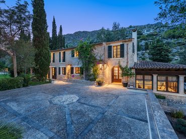 Casa rustica con piscina in vendita a Pollença Poble