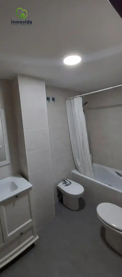 Bathroom of Flat for sale in Córdoba  with Private garden and Storage room
