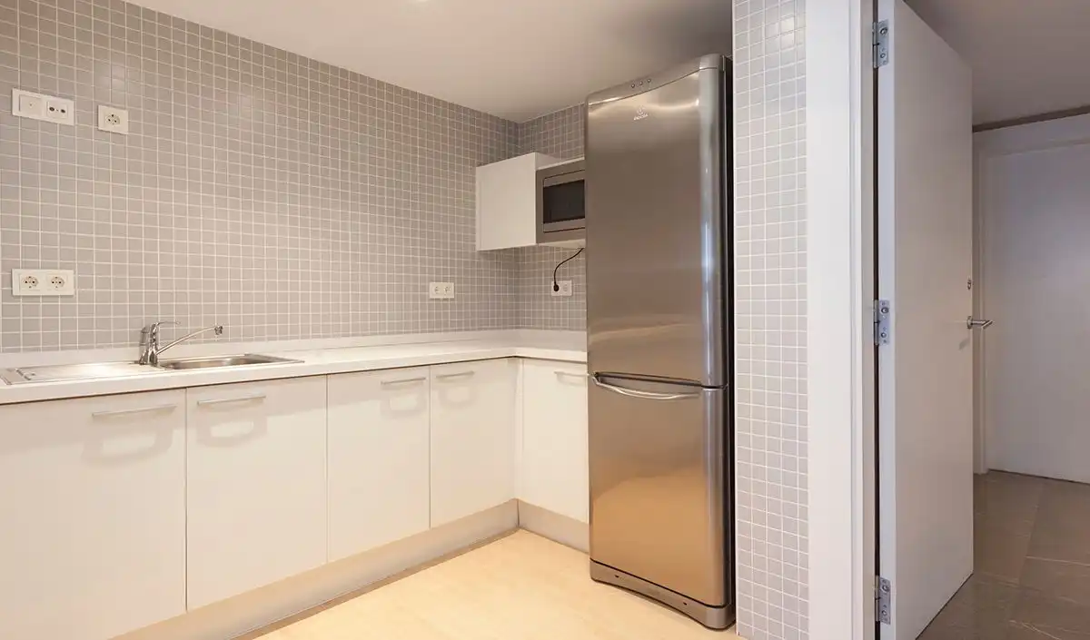 Cocina de Oficina de alquiler en Sabadell con Aire acondicionado y Terraza