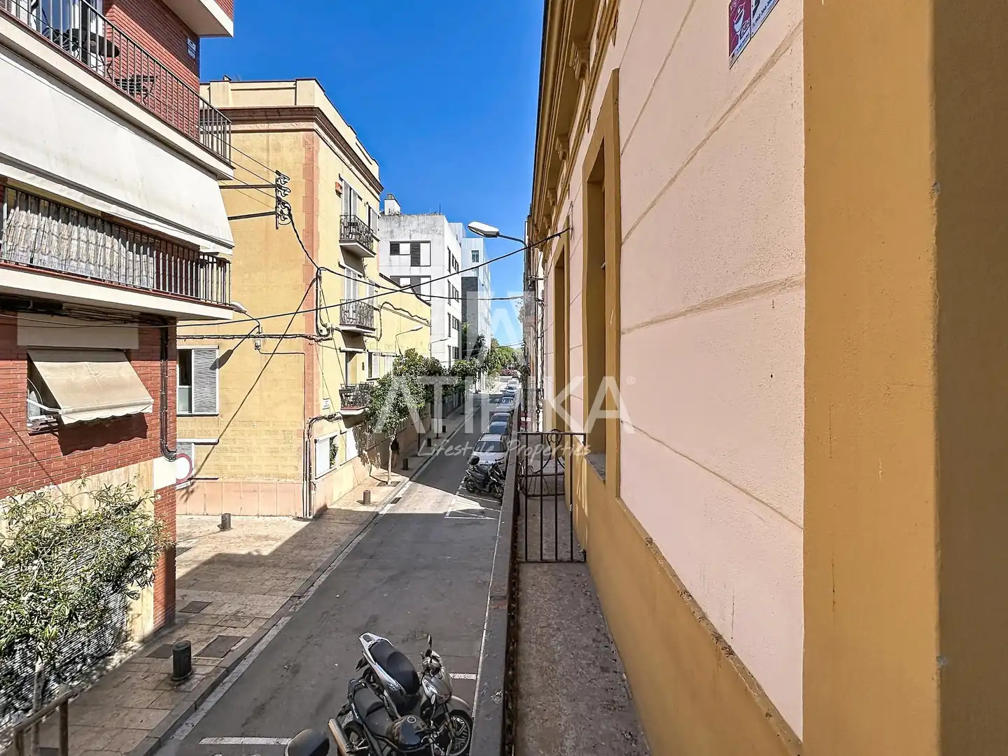 Exterior view of Attic for rent in Barcelona  with Air Conditioner, Parquet flooring and Terrace