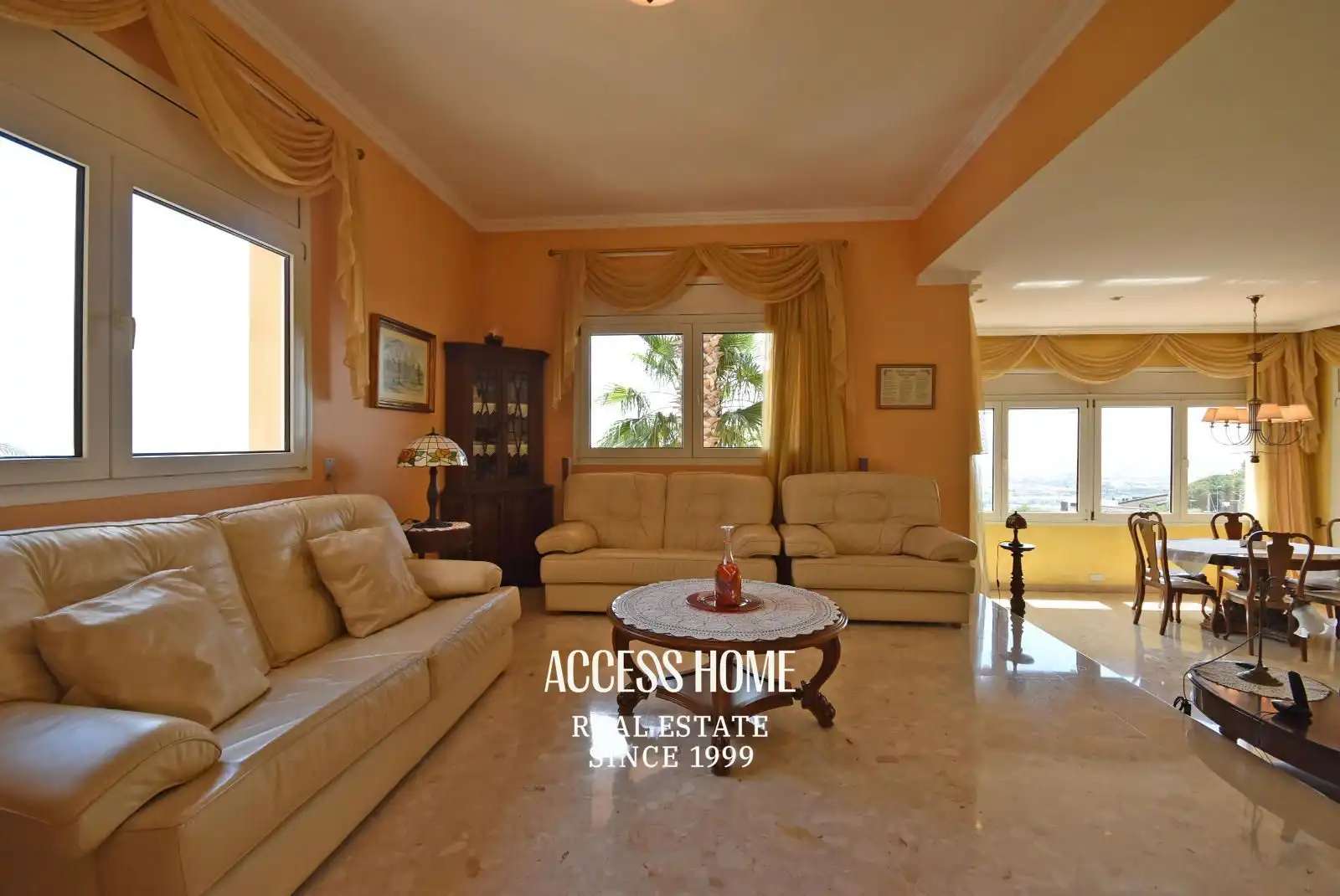 Sala de estar de Casa o chalet en venta en Badalona con Aire acondicionado, Calefacción y Terraza
