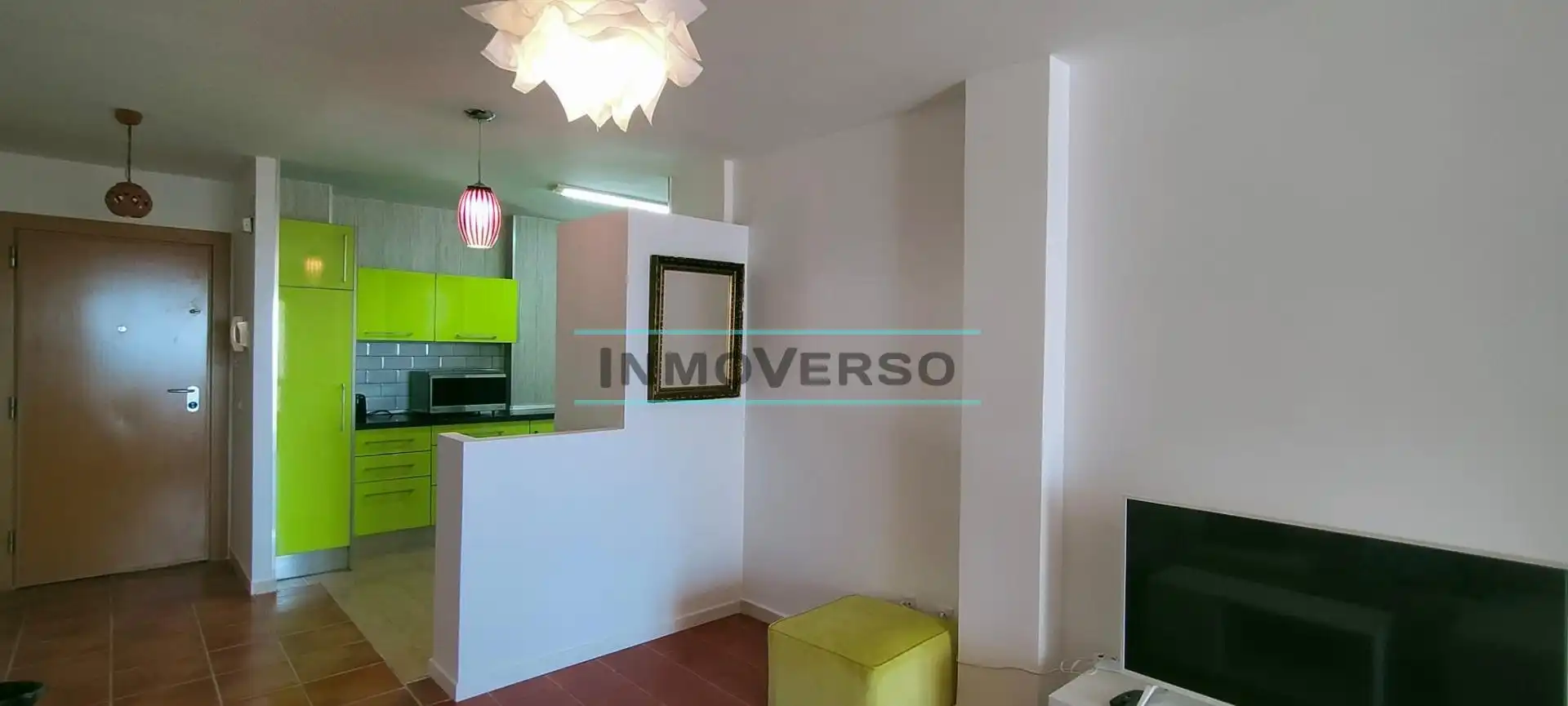 Sala d'estar de Pis de lloguer en Rincón de la Victoria amb Jardí privat, Terrassa i Balcó