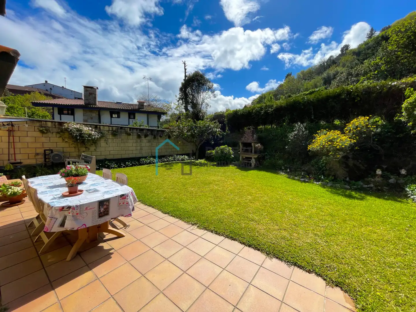 Jardín de Casa adosada en venta en Mundaka con Calefacción, Jardín privado y Amueblado