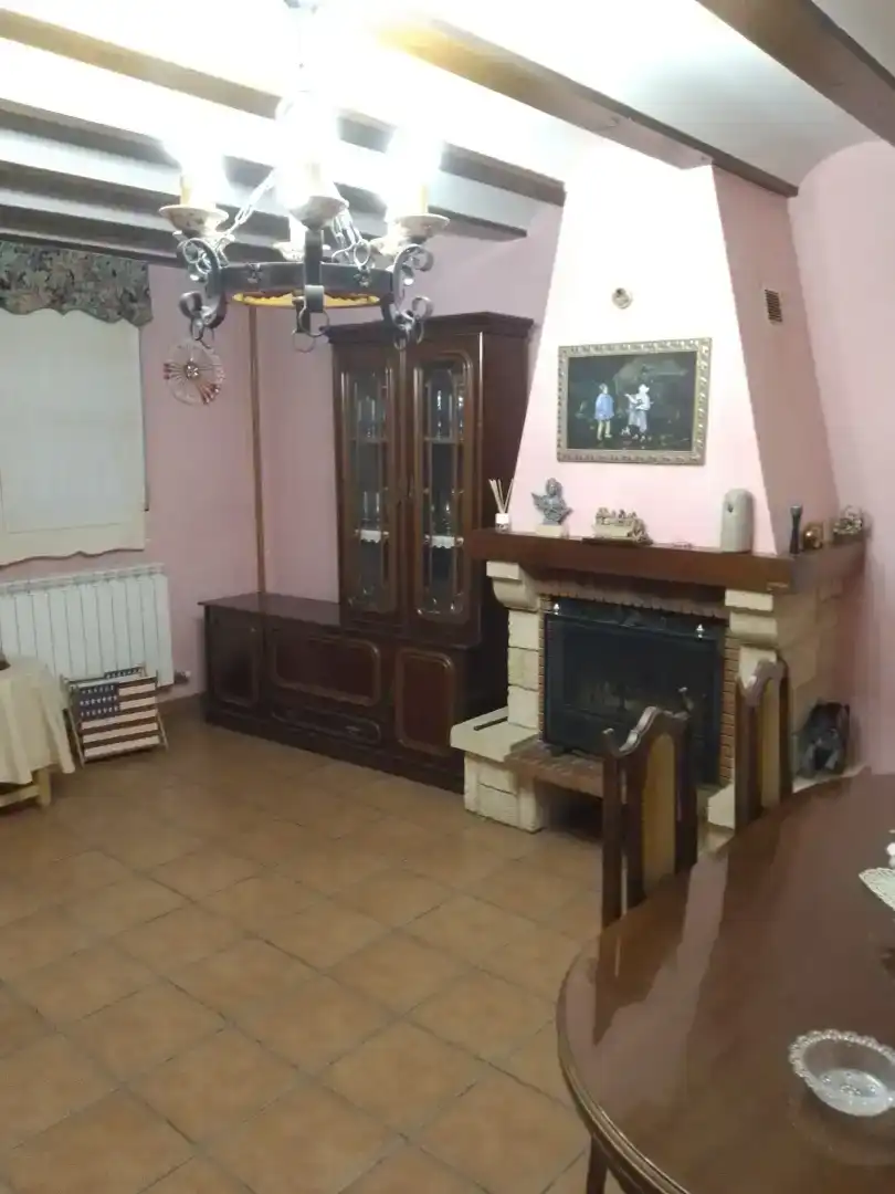 Sala d'estar de Casa o xalet en venda en Rodezno amb Balcó