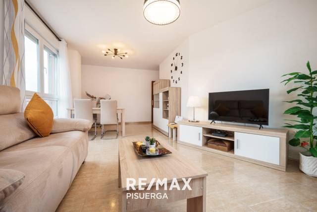 Piso en Venta en Calle Garia, 1 en Santovenia de Pisuerga