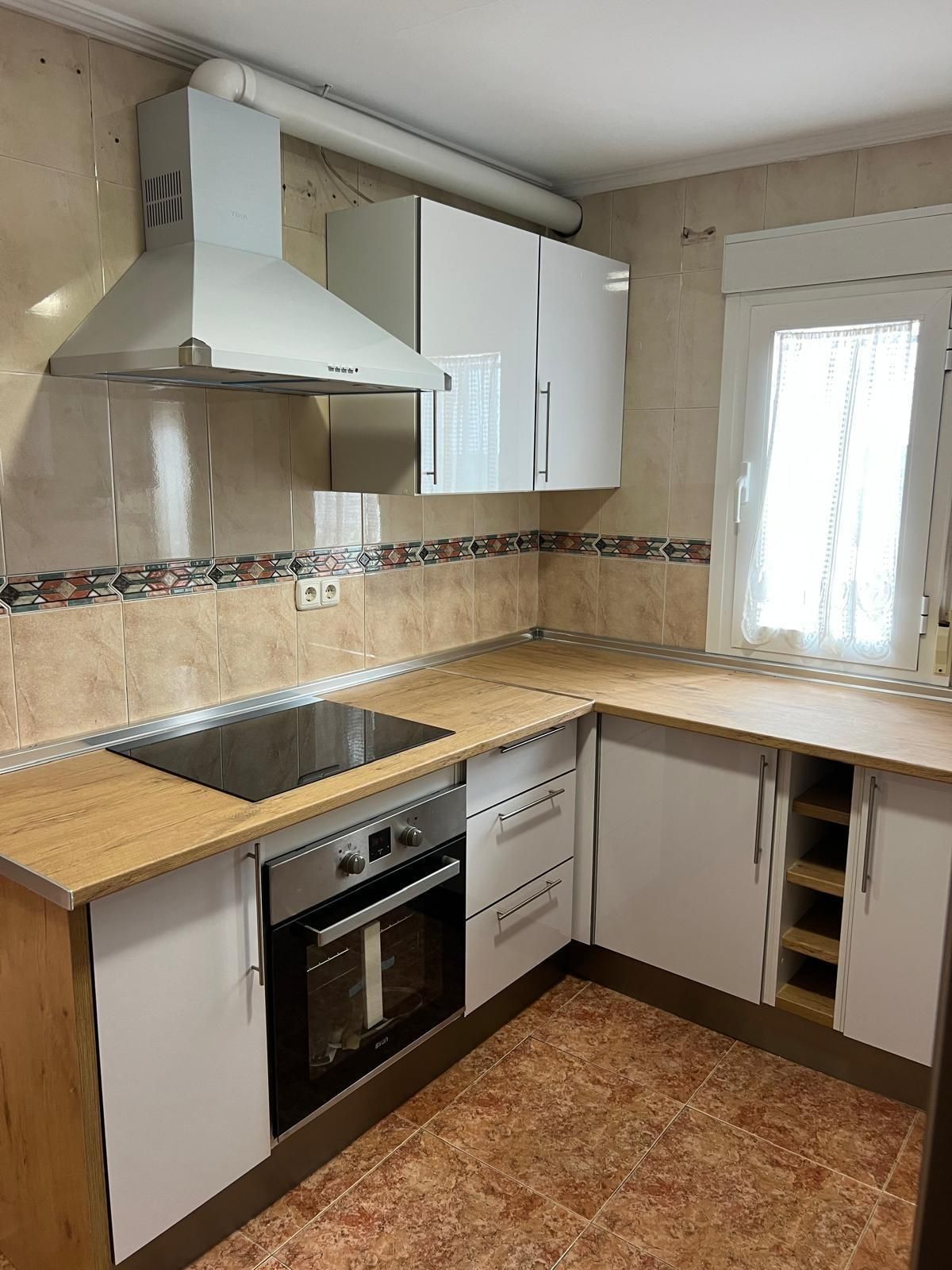 Cocina de Piso de alquiler en Mérida con Aire acondicionado y Trastero