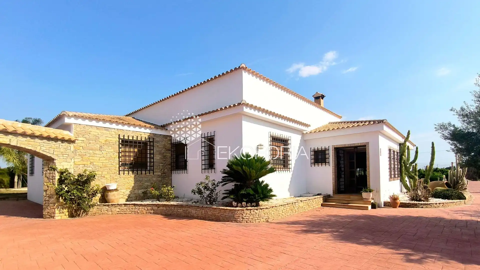 Vista exterior de Casa o chalet en venta en Bétera con Aire acondicionado, Calefacción y Piscina
