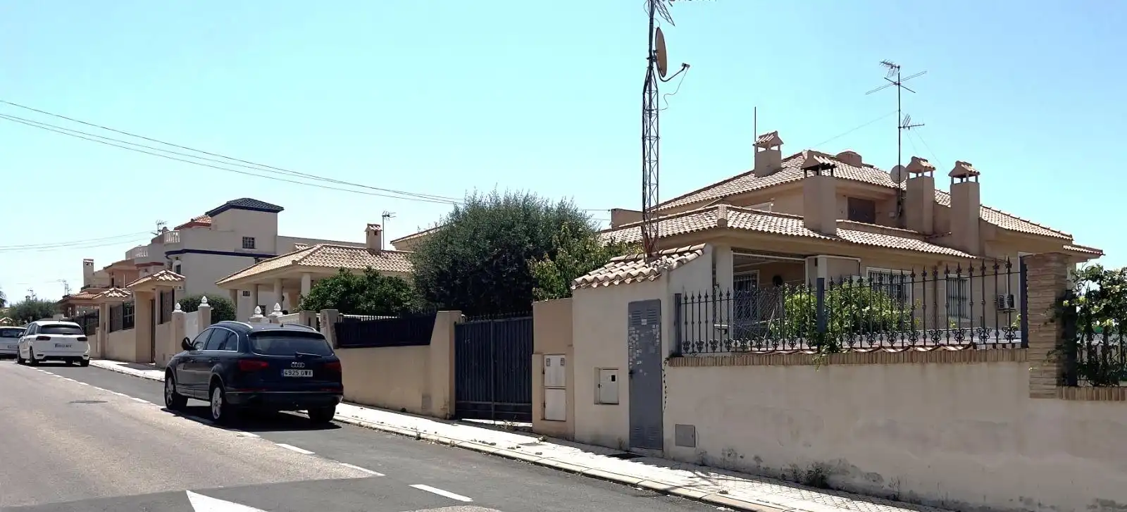 Vista exterior de Casa adosada en venta en Torrevieja con Aire acondicionado, Jardín privado y Terraza