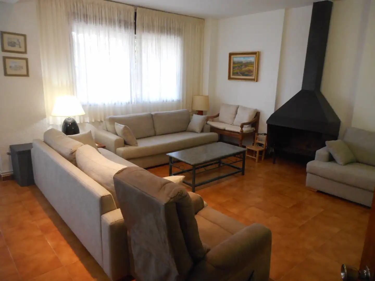Sala d'estar de Casa o xalet en venda en Olesa de Bonesvalls amb Calefacció, Jardí privat i Terrassa